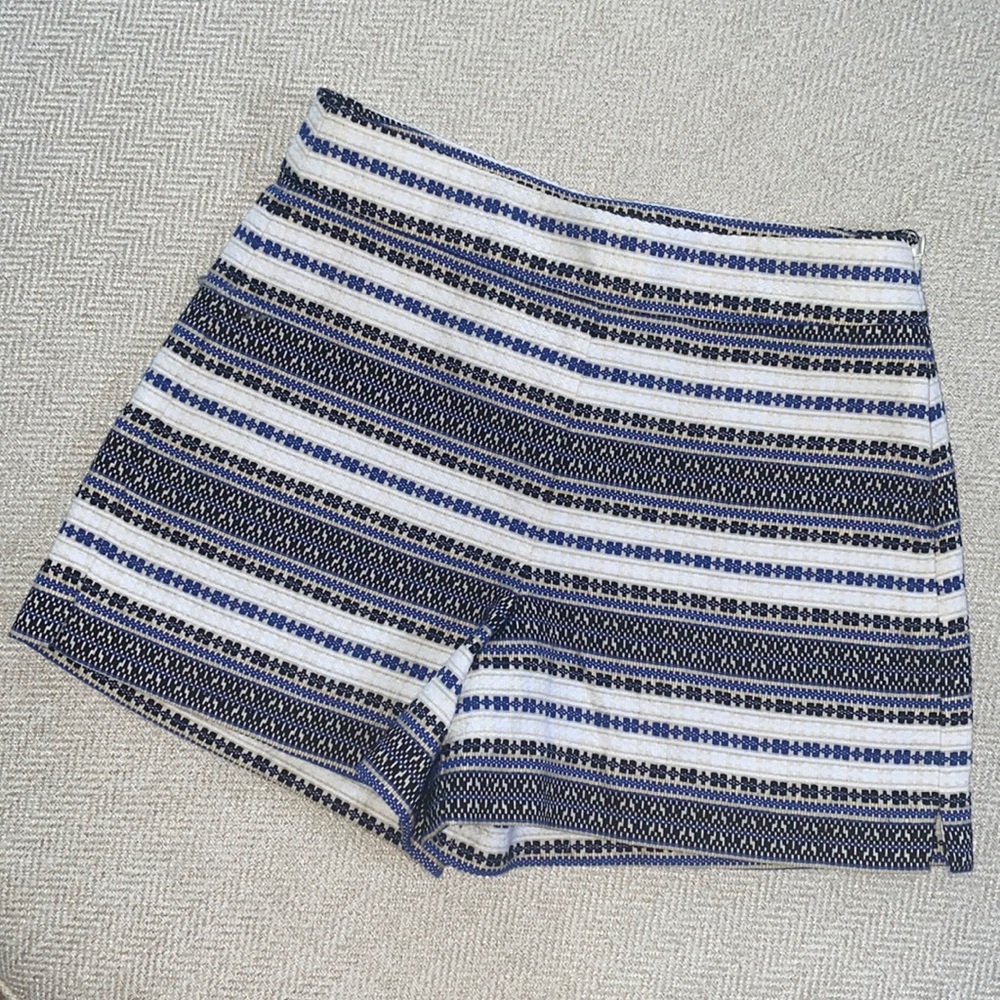 Gap Hight Waisted Shorts size 6